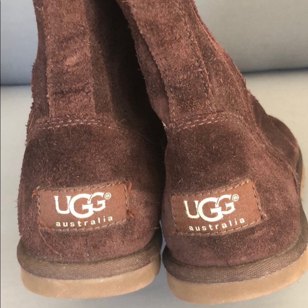 (Sold) UGG Lo Pro Perforated Suede Boot Dark Brown - Picture 4 of 6